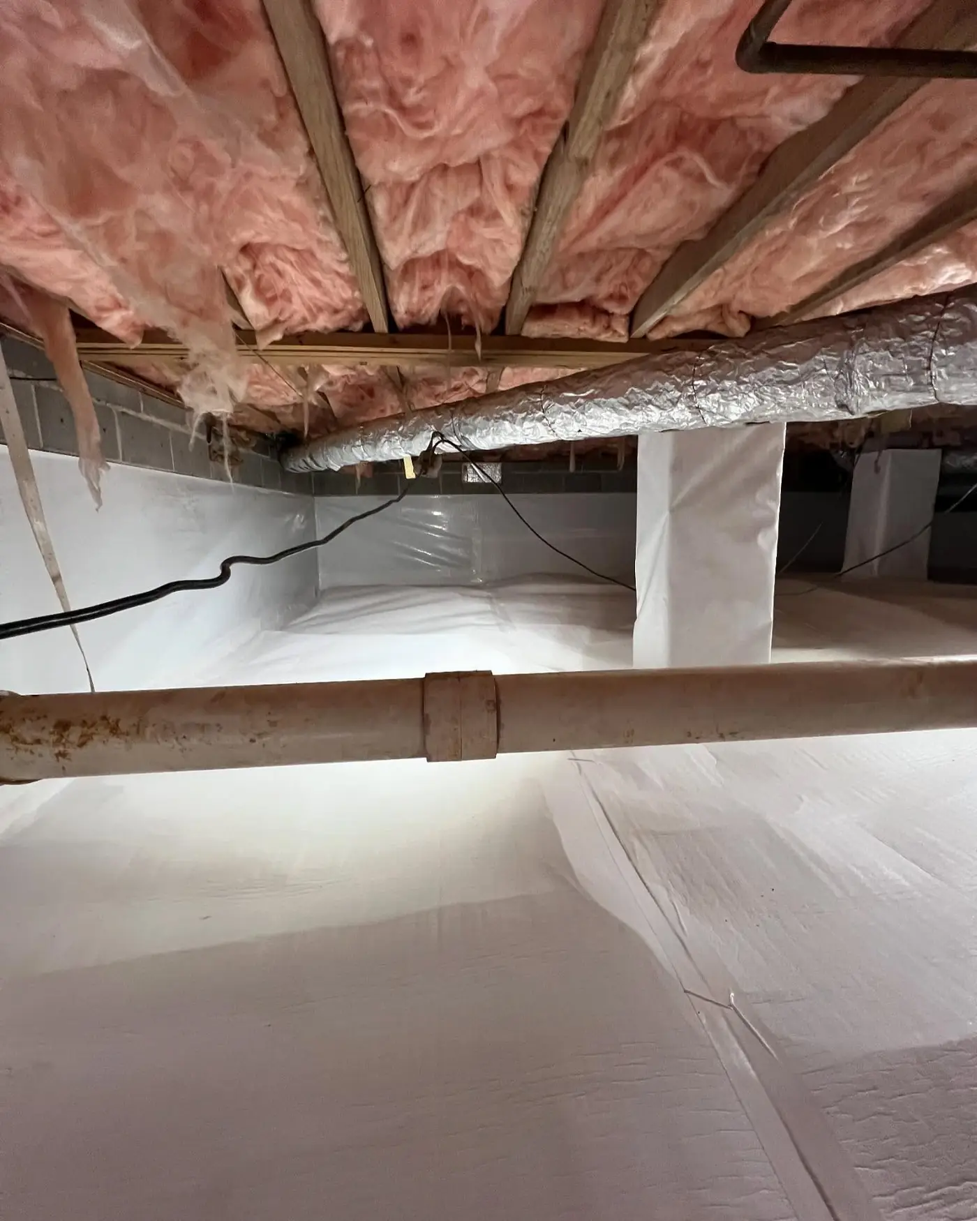 Encapsulated crawl space under new insulation